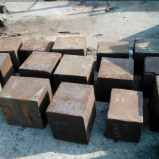 Поковка нержавеющая прямоугольная 12Х18Н10Т 700 мм ГОСТ 25054-81