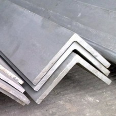 Уголок нержавеющий шлифованный равнополочный г/к AISI 304 15х15х3 мм